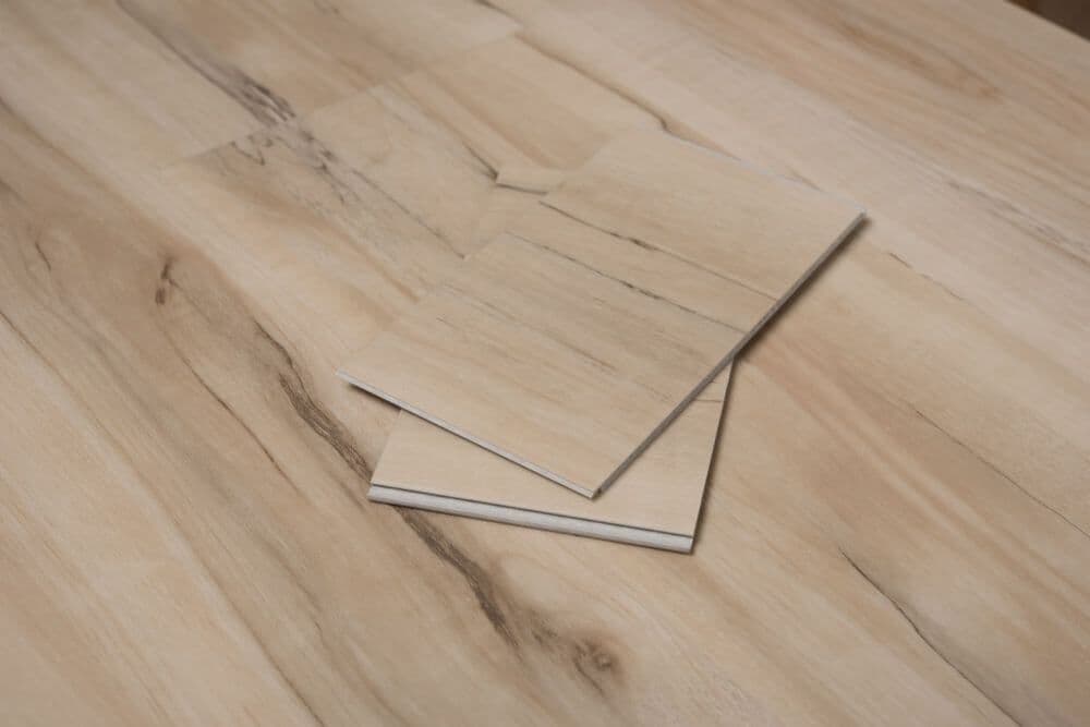 CLEARANCE LOT LIGHT PATTERNED ASH BFCore   SPC  FLOORING UKS19009   11m² to clear