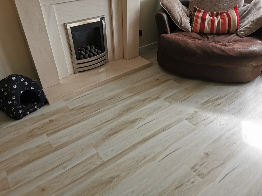 CLEARANCE LOT LIGHT PATTERNED ASH BFCore   SPC  FLOORING UKS19009   11m² to clear