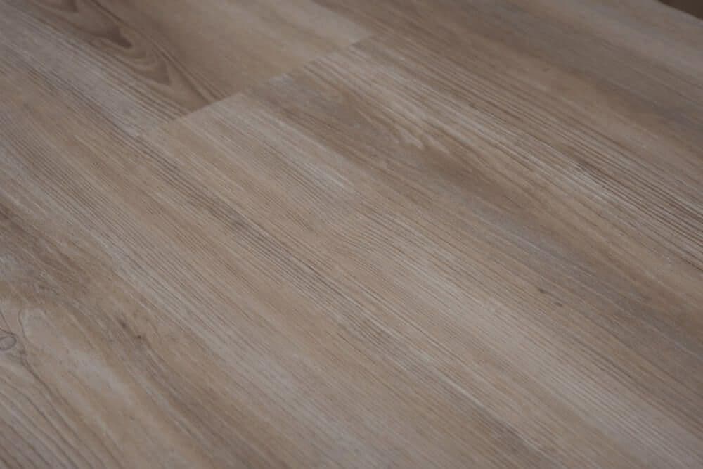 CLEARANCE LOT TONED LIGHT OAK BFCore  SPC  FLOORING UKS19001  13 M² to clear