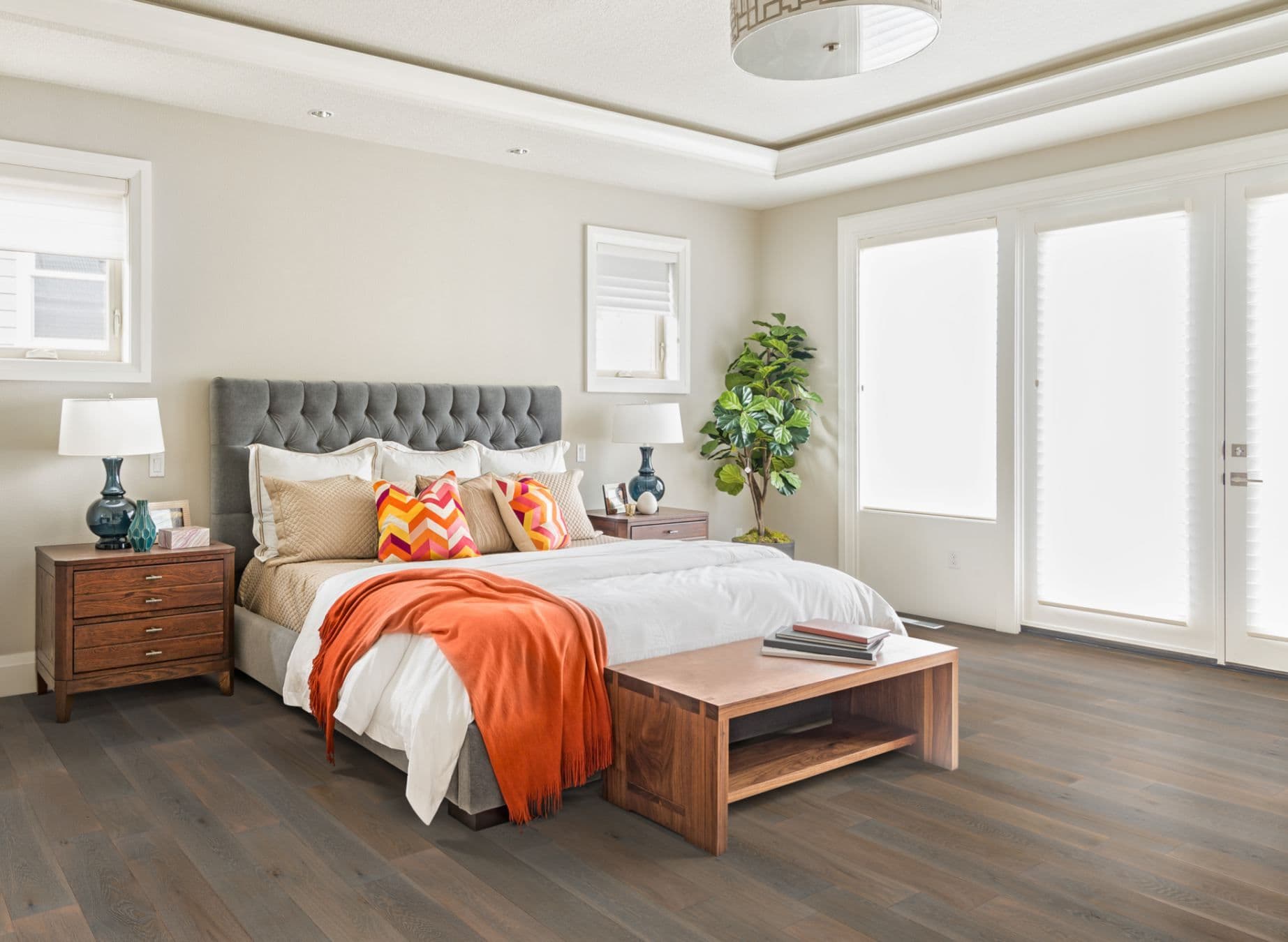 Farmhouse Oak Strata 18