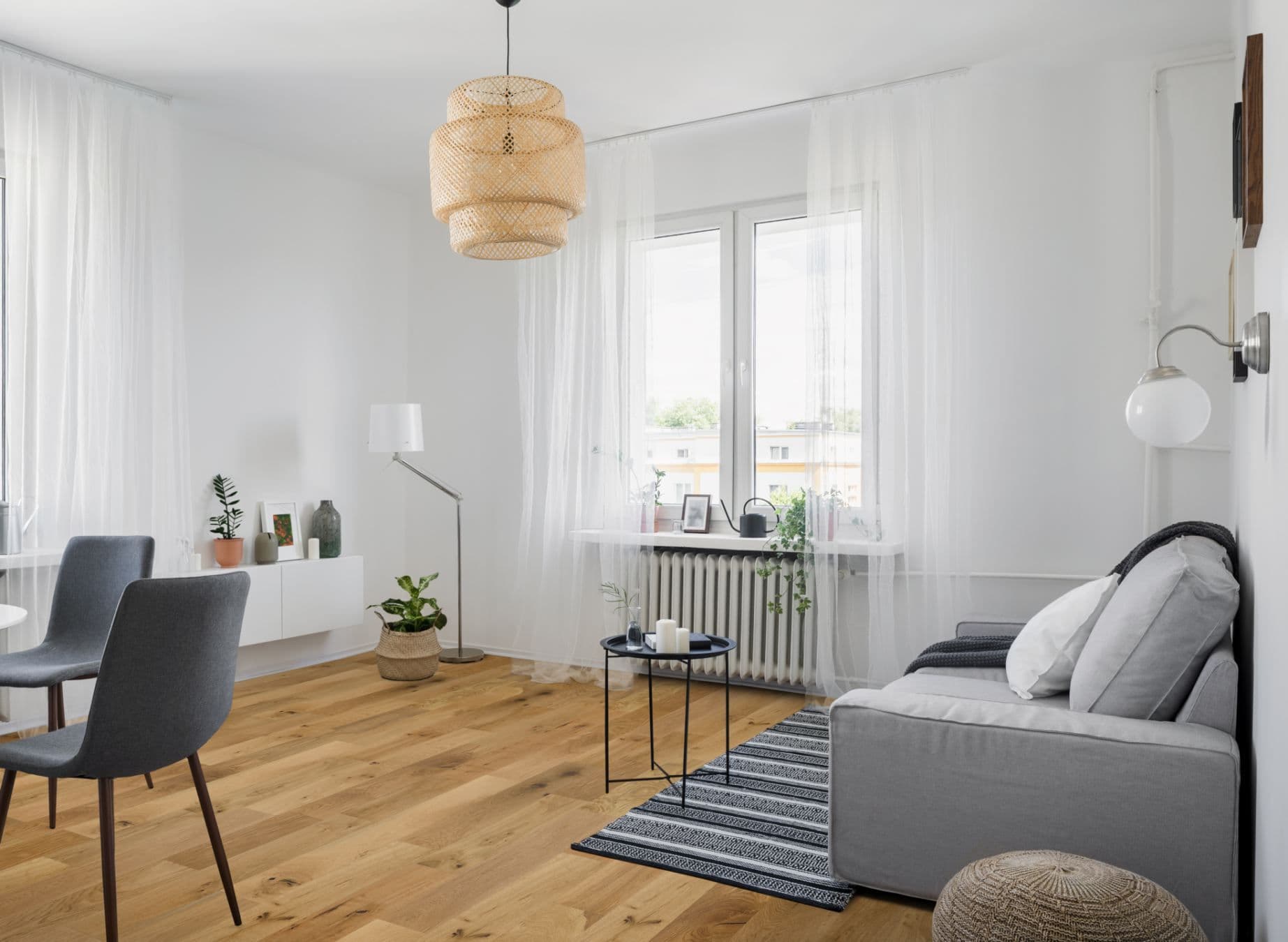Oak 150 Brushed & Matt Lacquered Strata 14