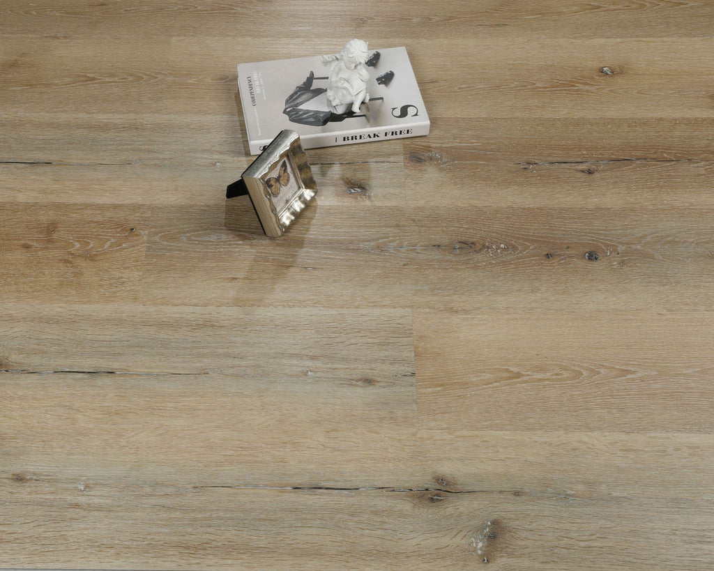 SPC LIGHT PATTERNED OAK UKS19012 SAMPLE
